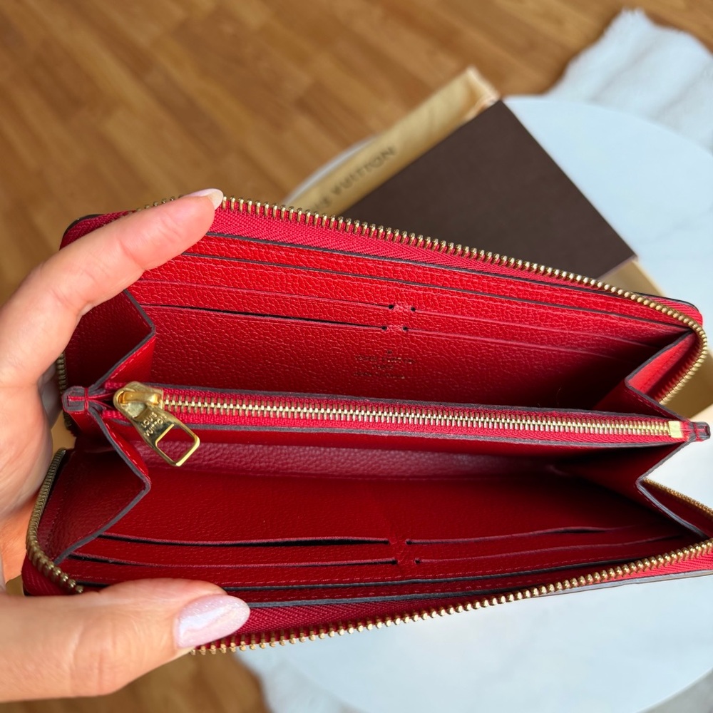 Authentic Louis Vuitton Zippy Wallet Empreinte Leather – Bold Red – - Picture 15 of 17